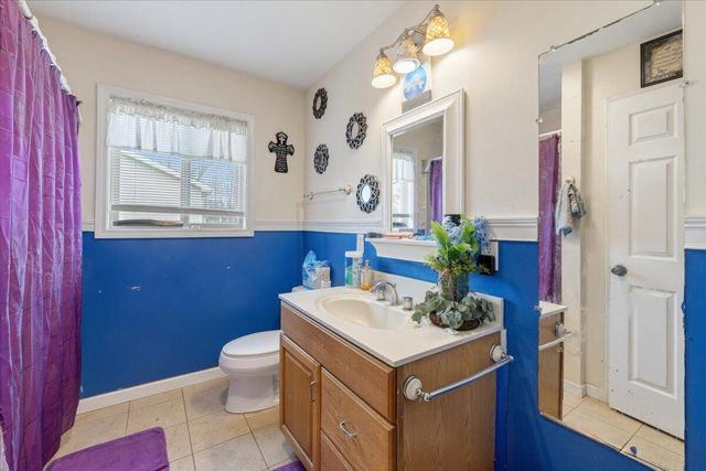 11515 Whitehorn Street, Romulus, MI 48174
