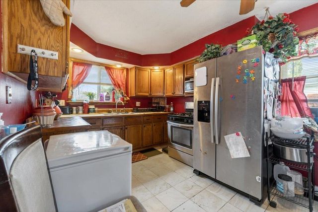 11515 Whitehorn Street, Romulus, MI 48174
