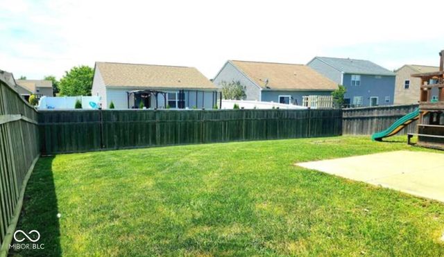 3214 Bristlecone Court, Whiteland, IN 46184