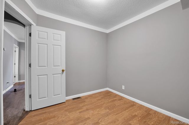 15036 TRACEY Street, Detroit, MI 48227