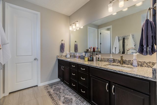 6516 Kimmick Drive NW, Albuquerque, NM 87120