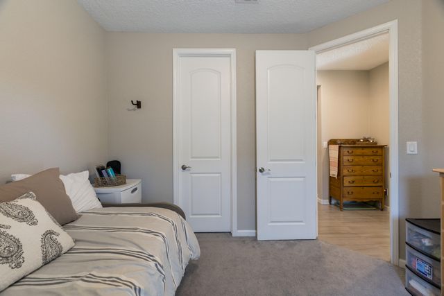 6516 Kimmick Drive NW, Albuquerque, NM 87120