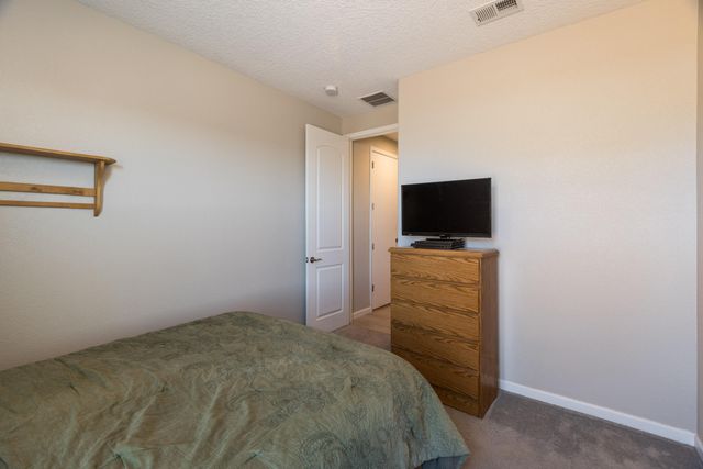 6516 Kimmick Drive NW, Albuquerque, NM 87120