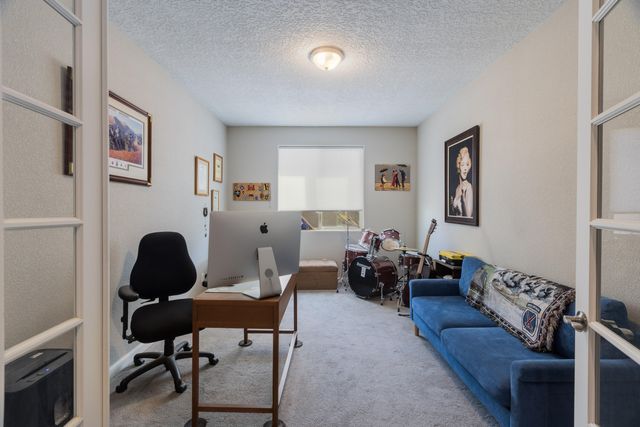 6516 Kimmick Drive NW, Albuquerque, NM 87120