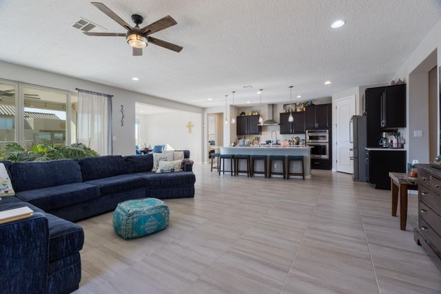 6516 Kimmick Drive NW, Albuquerque, NM 87120