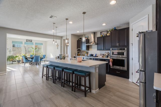 6516 Kimmick Drive NW, Albuquerque, NM 87120