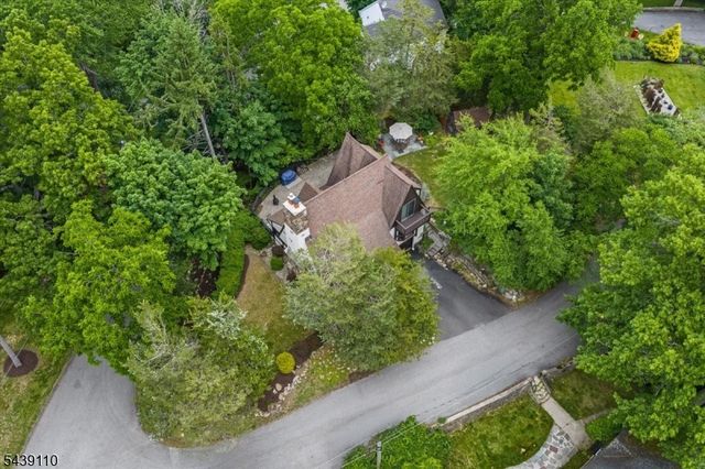 4 Indian Trl, Sparta Twp., NJ 07871