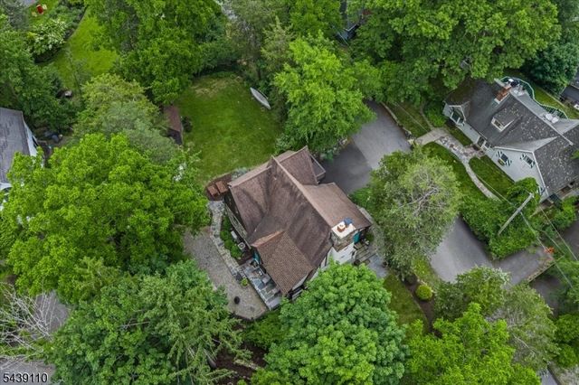 4 Indian Trl, Sparta Twp., NJ 07871