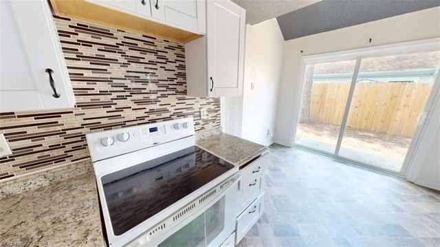 197 Gate House RD, Newport News, VA 23609