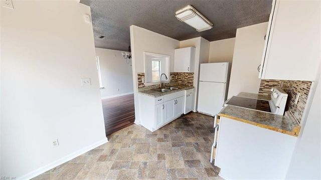 197 Gate House RD, Newport News, VA 23609