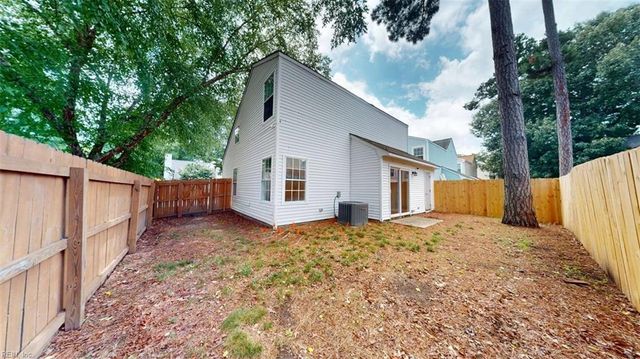 197 Gate House RD, Newport News, VA 23609