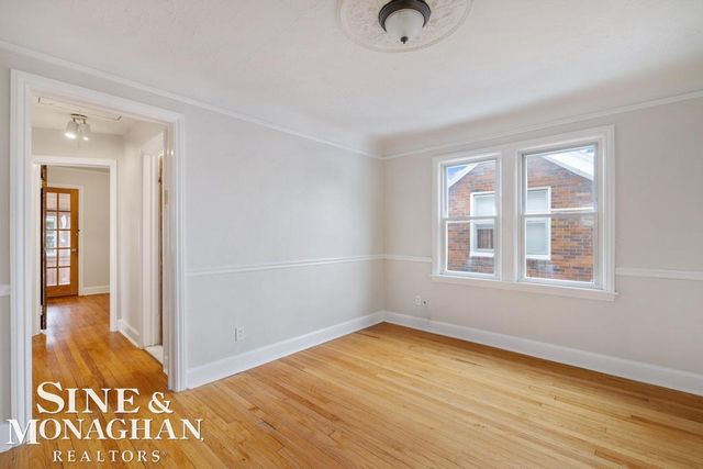 1740 Anita Avenue, Grosse Pointe Woods, MI 48236