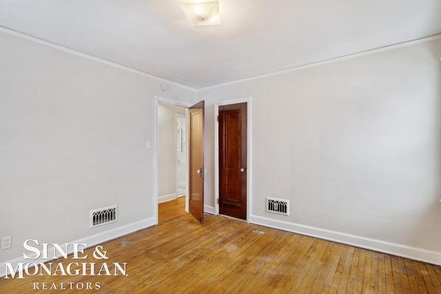 1740 Anita Avenue, Grosse Pointe Woods, MI 48236