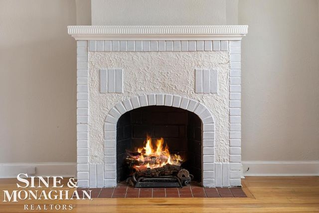 1740 Anita Avenue, Grosse Pointe Woods, MI 48236