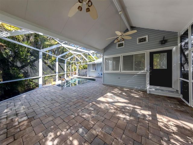 726 EAGLE POINT DRIVE, Venice, FL 34285