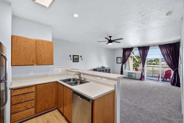 22855 E Country Vista Dr, Liberty Lake, WA 99019