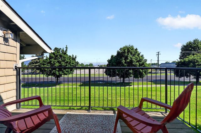 22855 E Country Vista Dr, Liberty Lake, WA 99019