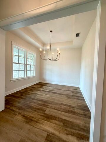 139 Leap Year Lane, Freeport, FL 32439