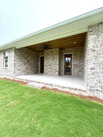 139 Leap Year Lane, Freeport, FL 32439