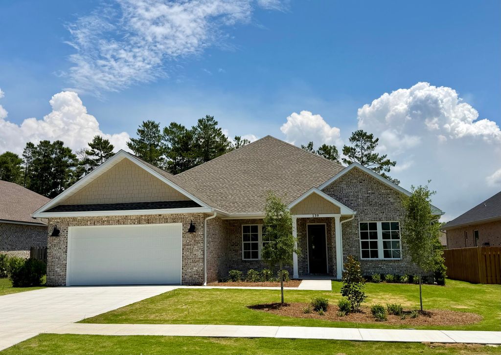 139 Leap Year Lane, Freeport, FL 32439