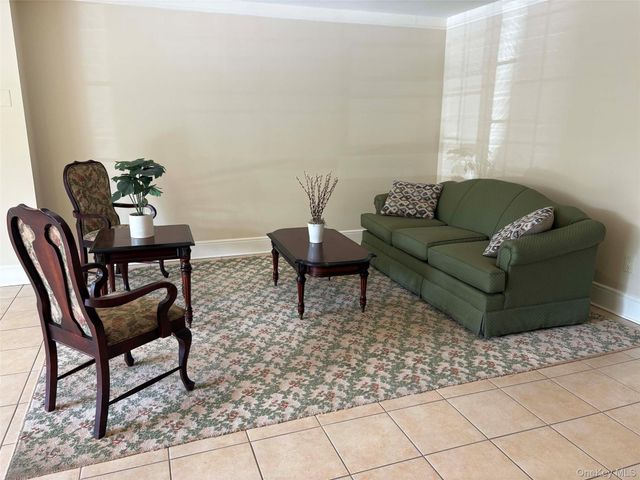 2 Consulate Drive 1K, Tuckahoe, NY 10707