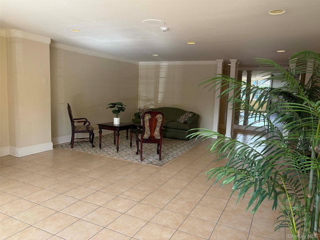 2 Consulate Drive 1K, Tuckahoe, NY 10707