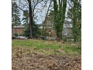 3rd St 3, Newberg, OR 97132