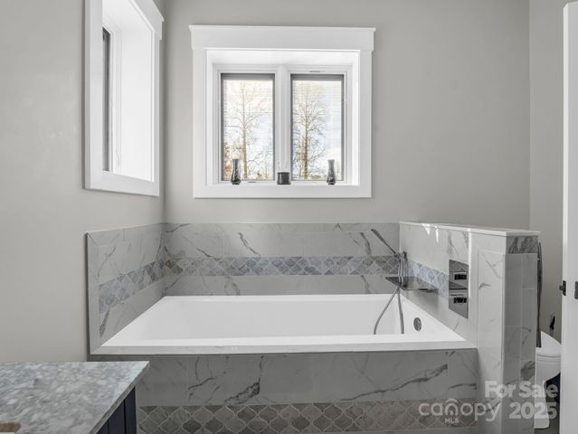 21 Rock Ridge Road, Mill Spring, NC 28756