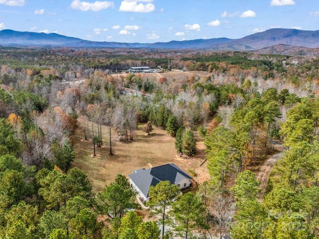 21 Rock Ridge Road, Mill Spring, NC 28756
