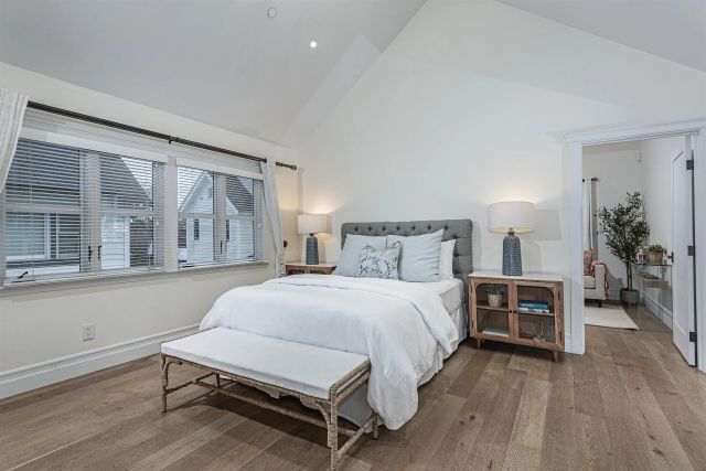 1004 10Th St, Coronado, CA 92118