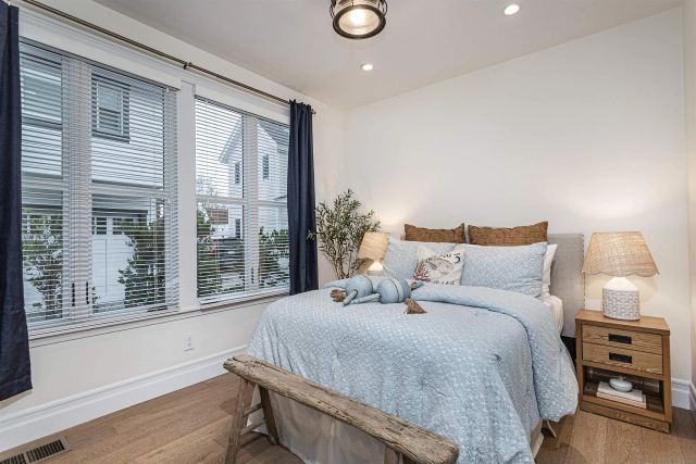 1004 10Th St, Coronado, CA 92118