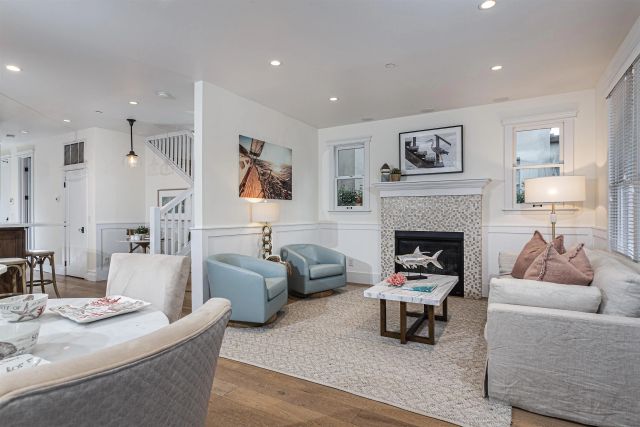 1004 10Th St, Coronado, CA 92118