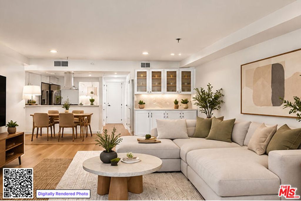8704 Santa Monica Boulevard PH3, West Hollywood, CA 90069