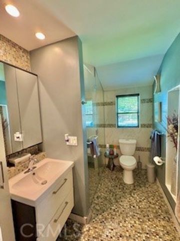 8713 Samoline, Downey, CA 90240