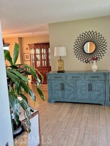 8713 Samoline, Downey, CA 90240