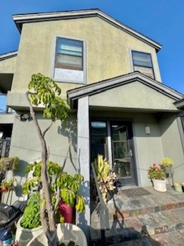 8713 Samoline, Downey, CA 90240