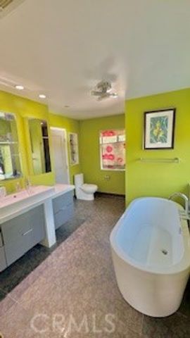 8713 Samoline, Downey, CA 90240