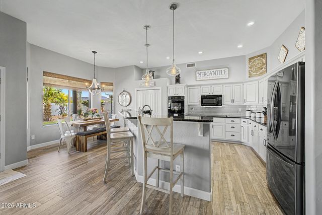 120 W ADAMANDA Drive, Phoenix, AZ 85086