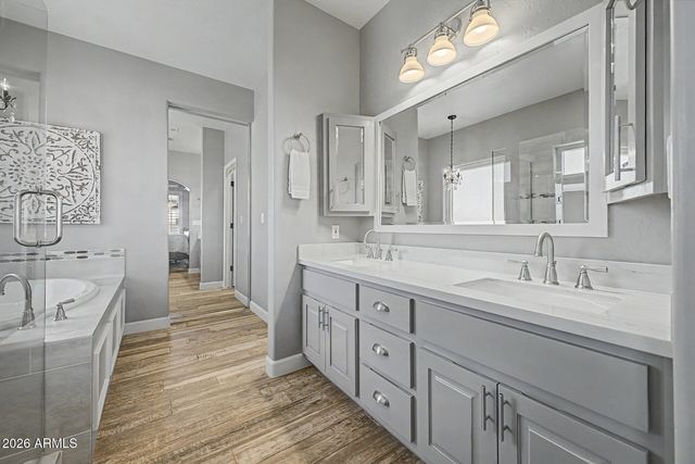 120 W ADAMANDA Drive, Phoenix, AZ 85086