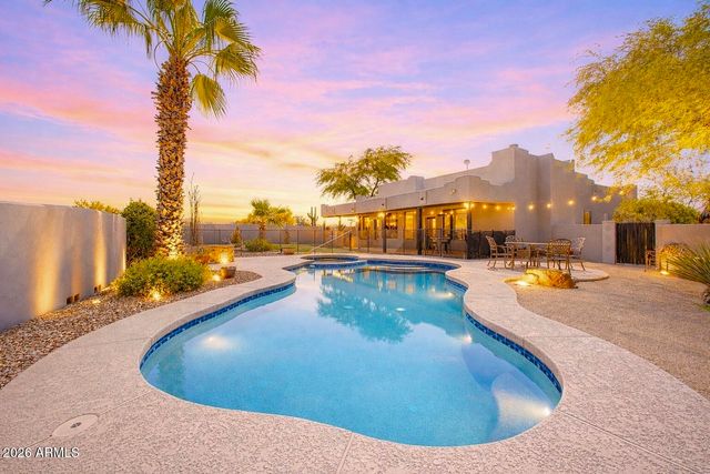 120 W ADAMANDA Drive, Phoenix, AZ 85086