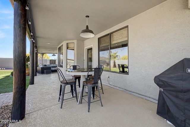 120 W ADAMANDA Drive, Phoenix, AZ 85086