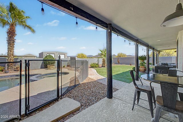 120 W ADAMANDA Drive, Phoenix, AZ 85086