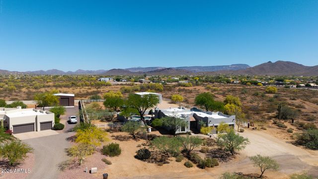 120 W ADAMANDA Drive, Phoenix, AZ 85086