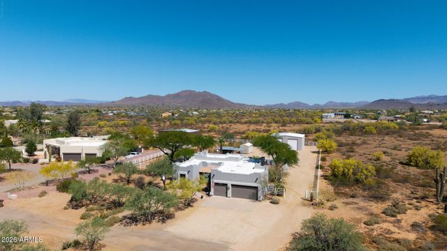 120 W ADAMANDA Drive, Phoenix, AZ 85086