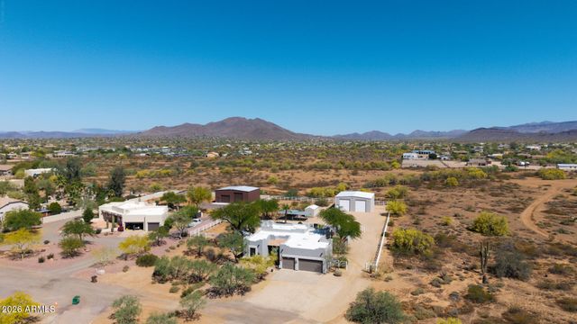 120 W ADAMANDA Drive, Phoenix, AZ 85086