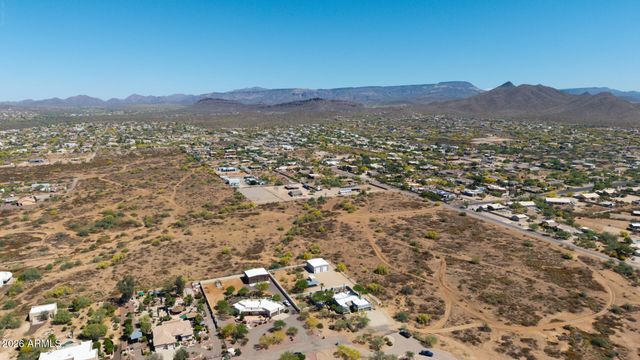 120 W ADAMANDA Drive, Phoenix, AZ 85086