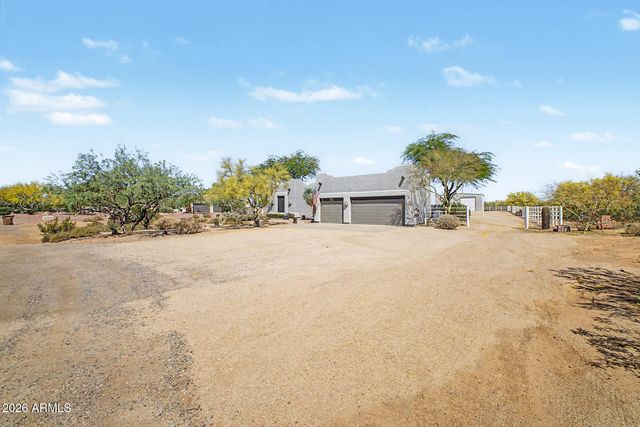 120 W ADAMANDA Drive, Phoenix, AZ 85086