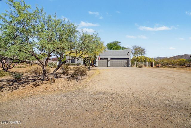 120 W ADAMANDA Drive, Phoenix, AZ 85086