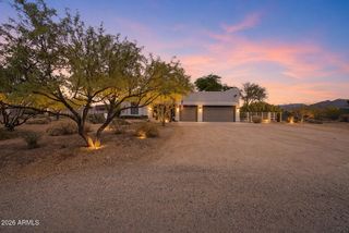 120 W ADAMANDA Drive, Phoenix, AZ 85086