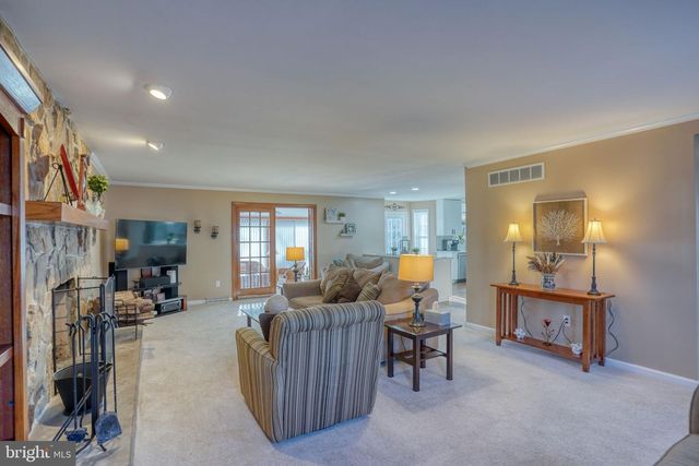 108 BURNING TREE RD, Dover, DE 19904